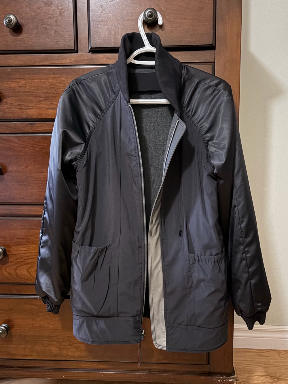 Lululemon Both Ways Bomber - Picture 10 of 11
